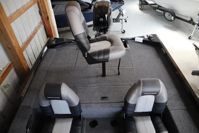 Slide: The Image of Crestliner 1700 Ridge 2024 - 5