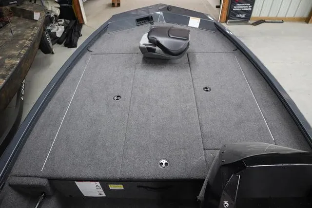 Slide: The Image of Crestliner XF 18 Bass 2025 - 5