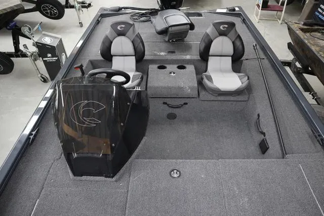 Slide: The Image of Crestliner XF 18 Bass 2025 - 7