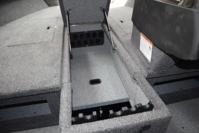 Slide: The Image of Crestliner 1650 HAWK SC JS 2025 - 17