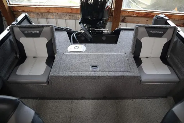 Slide: The Image of Crestliner 1650 HAWK SC JS 2025 - 6