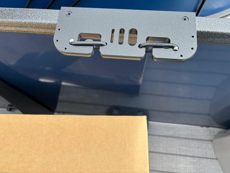 Slide: The Image of Bentley Pontoons Fish 200 4 PT 2025 - 4