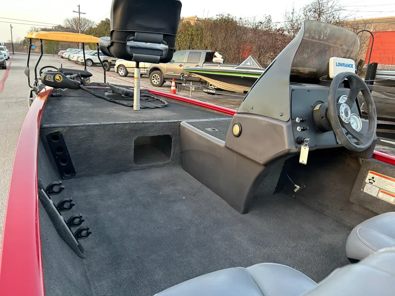 Slide: The Image of Tracker Pro 160 2019 - 57