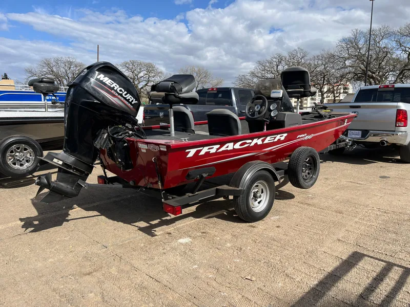 Slide: The Image of Tracker Pro 160 2019 - 76