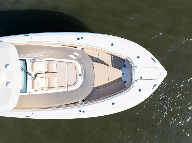 Slide: The Image of Scout 355 LXF 2019 - 22