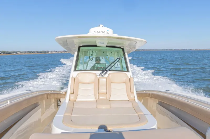 Slide: The Image of Scout 355 LXF 2019 - 38