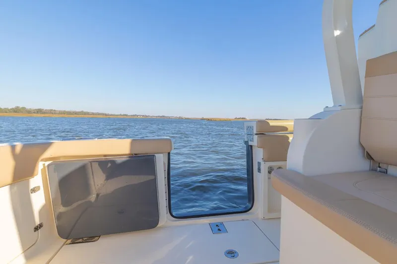 Slide: The Image of Scout 355 LXF 2019 - 47