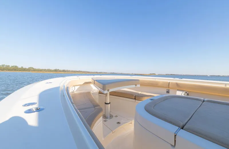 Slide: The Image of Scout 355 LXF 2019 - 53