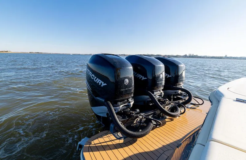 Slide: The Image of Scout 355 LXF 2019 - 54