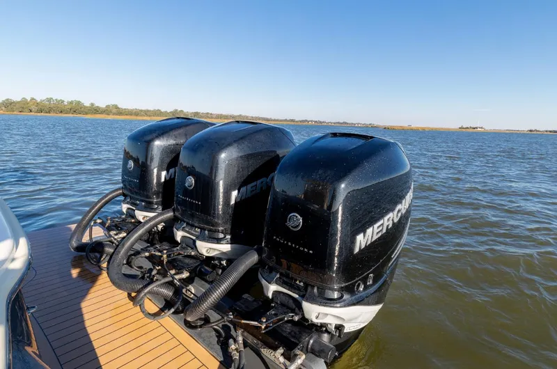 Slide: The Image of Scout 355 LXF 2019 - 55