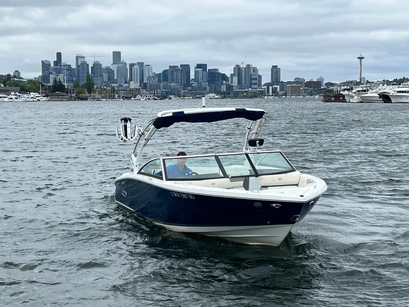 Slide: The Image of Cobalt CS23 Surf 2020 - 8