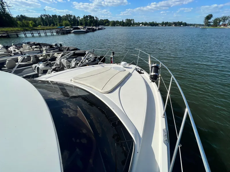 Slide: The Image of Silverton 38 Sport Bridge 2005 - 14