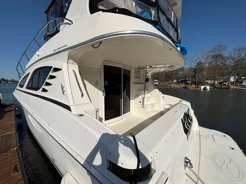 Slide: The Image of Silverton 38 Sport Bridge 2005 - 2