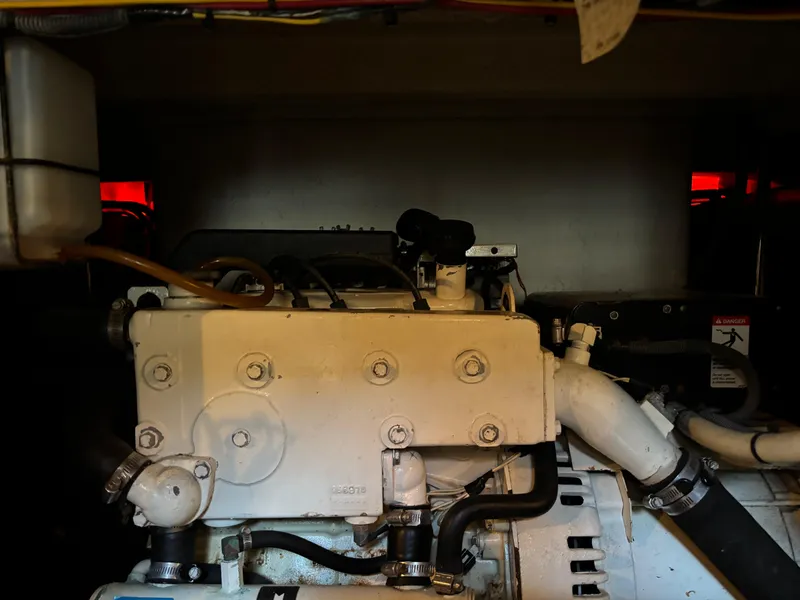 Slide: The Image of Silverton 38 Sport Bridge 2005 - 23