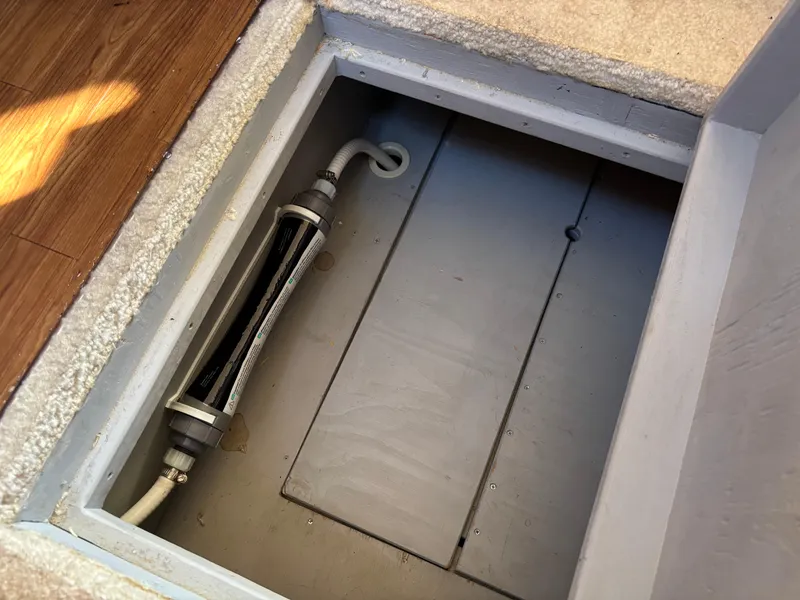 Slide: The Image of Silverton 38 Sport Bridge 2005 - 25