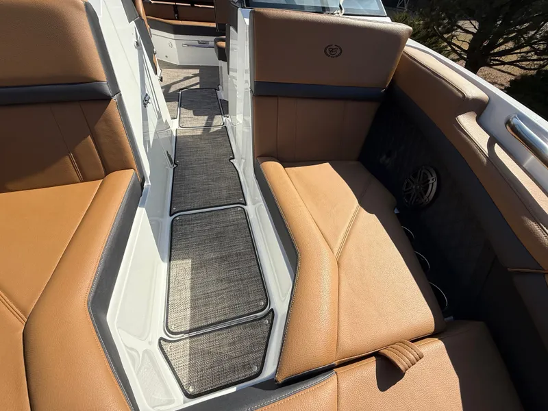 Slide: The Image of Cobalt R4 2025 - 733