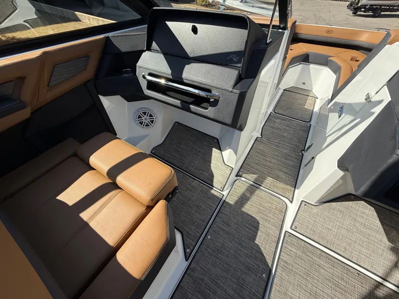 Slide: The Image of Cobalt R4 2025 - 757