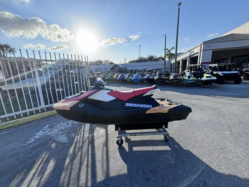 Slide: The Image of Sea-Doo Spark Trixx for 3 2025 - 7