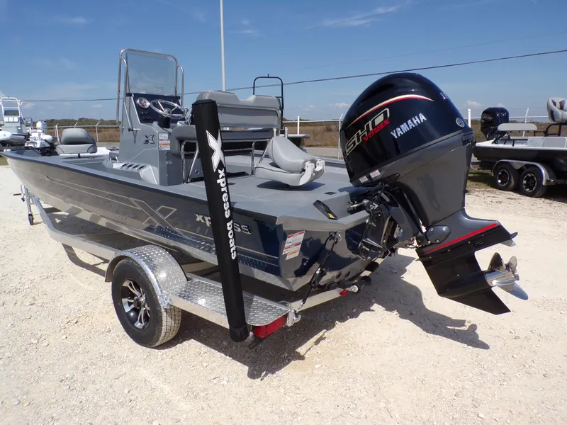 Slide: The Image of Xpress H20B Bay 2025 - 11