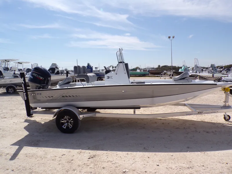 Slide: The Image of Xpress H20B Bay 2025 - 8