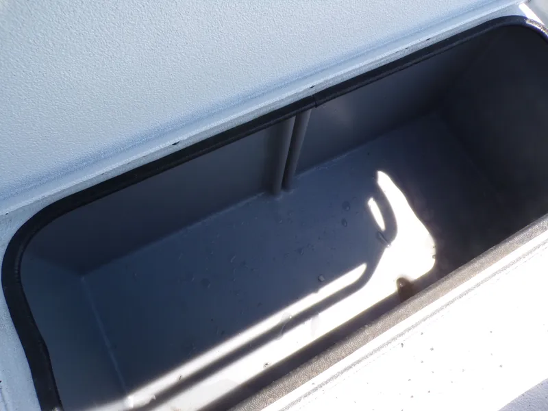 Slide: The Image of Xpress H20B Bay 2025 - 20