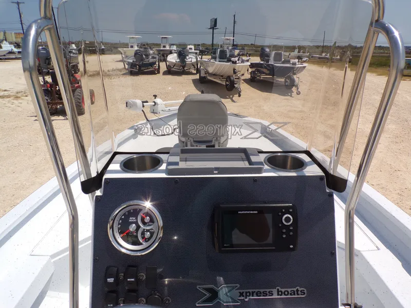 Slide: The Image of Xpress H20B Bay 2025 - 22