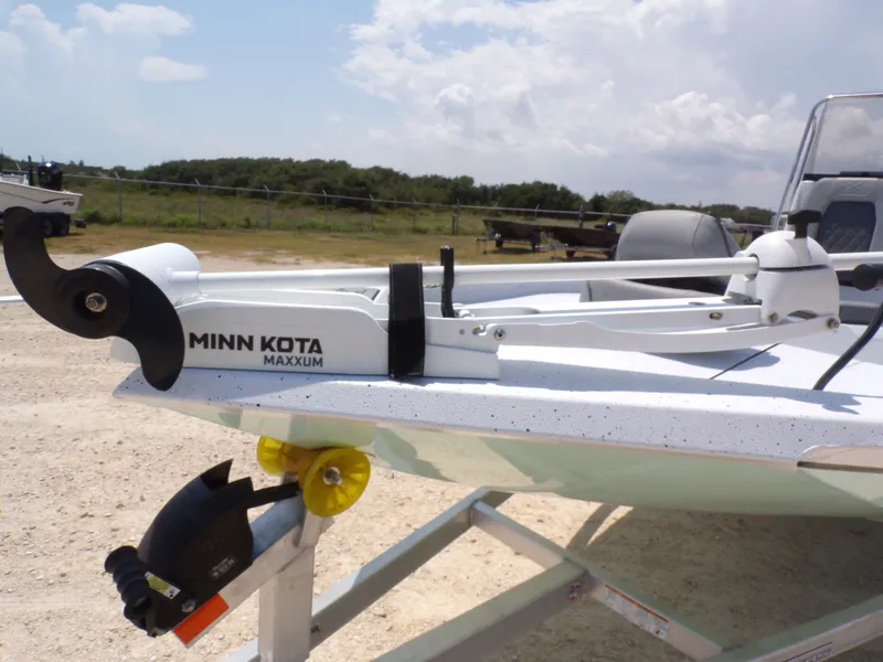 Slide: The Image of Xpress H20B Bay 2025 - 25