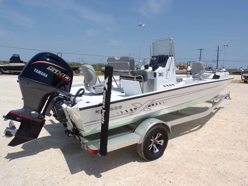 Slide: The Image of Xpress H20B Bay 2025 - 8