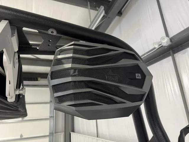 Slide: The Image of Nautique Super Air Nautique GS22 2025 - 23