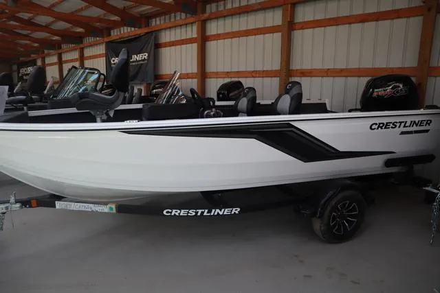 Slide: The Image of Crestliner 1750 HAWK SC JS 2025 - 3