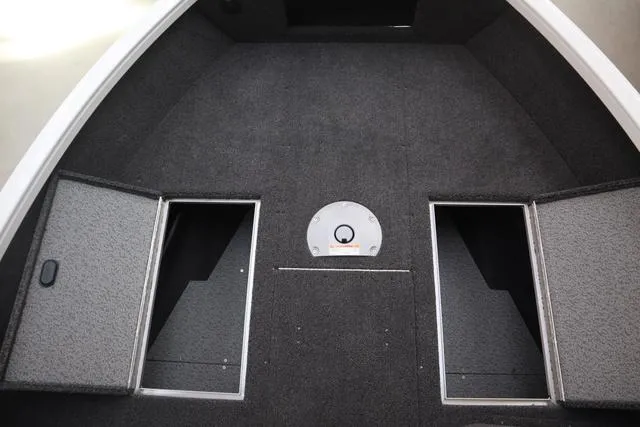 Slide: The Image of Crestliner 1750 HAWK SC JS 2025 - 5