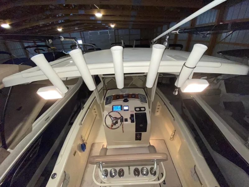 Slide: The Image of Scout 222 Sportfish 2011 - 54