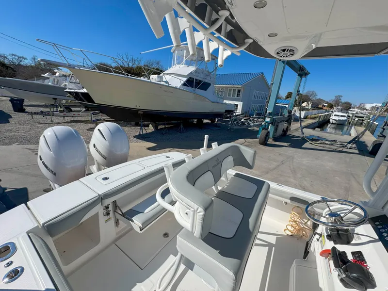 Slide: The Image of Regulator Marine 23 Forward Seating 2021 - 11