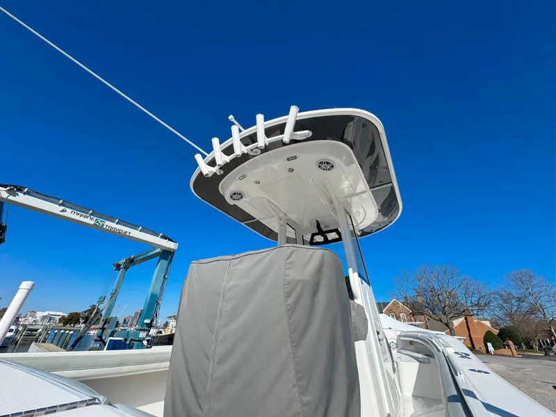 Slide: The Image of Regulator Marine 23 Forward Seating 2021 - 15