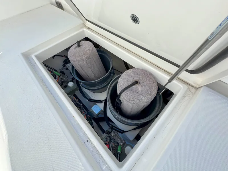 Slide: The Image of Regulator Marine 23 Forward Seating 2021 - 32