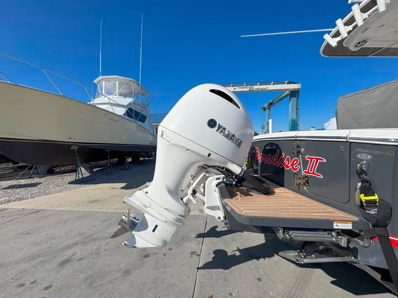 Slide: The Image of Regulator Marine 23 Forward Seating 2021 - 35