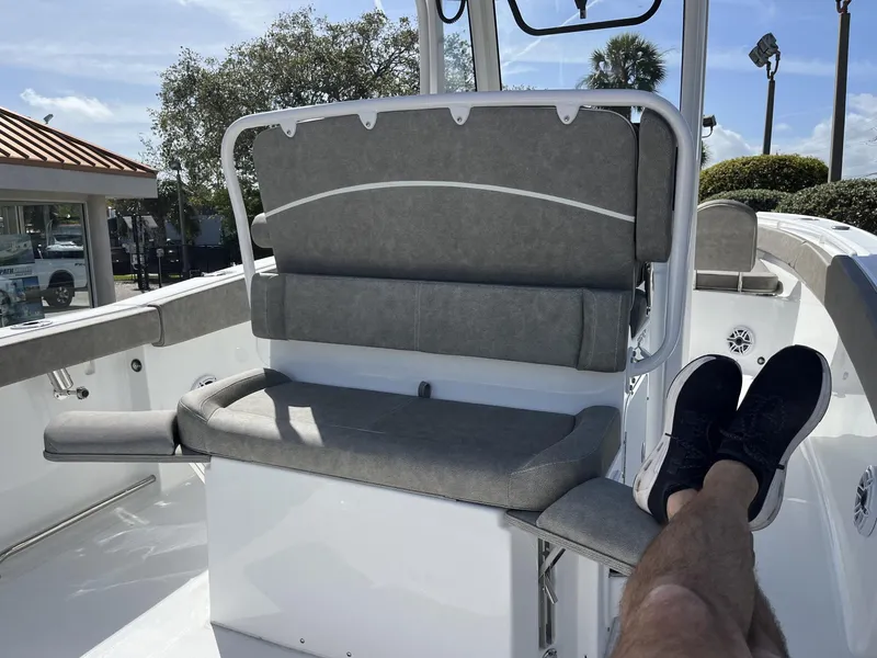 Slide: The Image of 2025 Sea Hunt Ultra 265 SE boat interior with comfortable seating and relaxed atmosphere. - 29