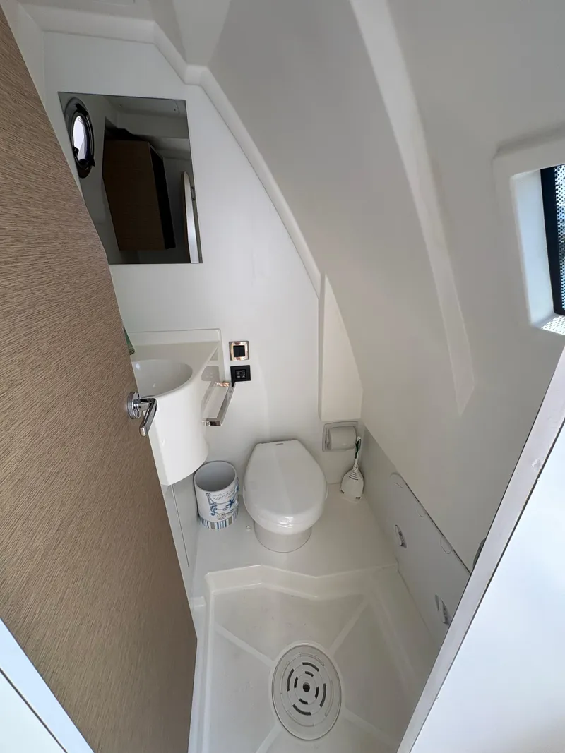 Slide: The Image of Prestige 680 2018 - 52