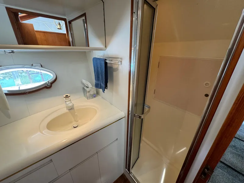 Slide: The Image of Ocean Alexander 440 Sundeck CPMY 1991 - 55