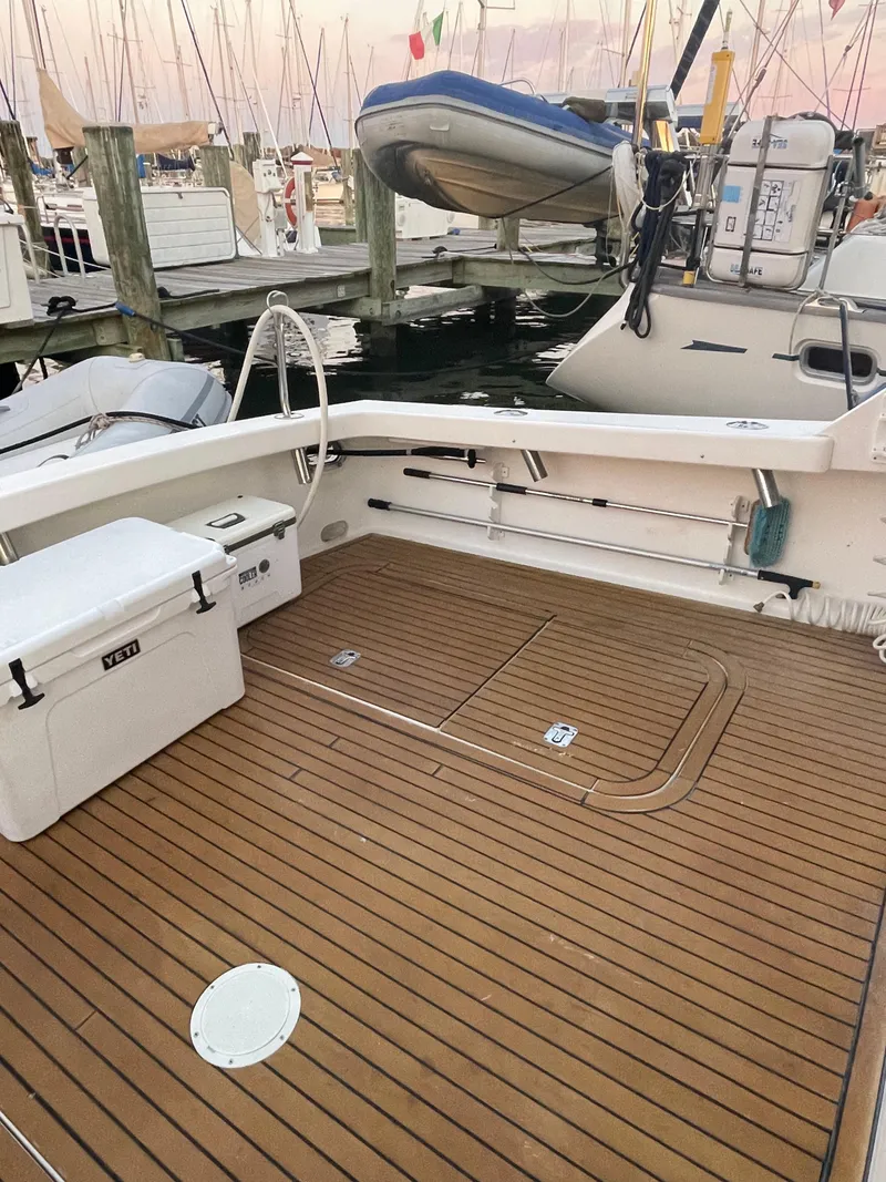 Slide: The Image of Post 42 c 2001 - 11