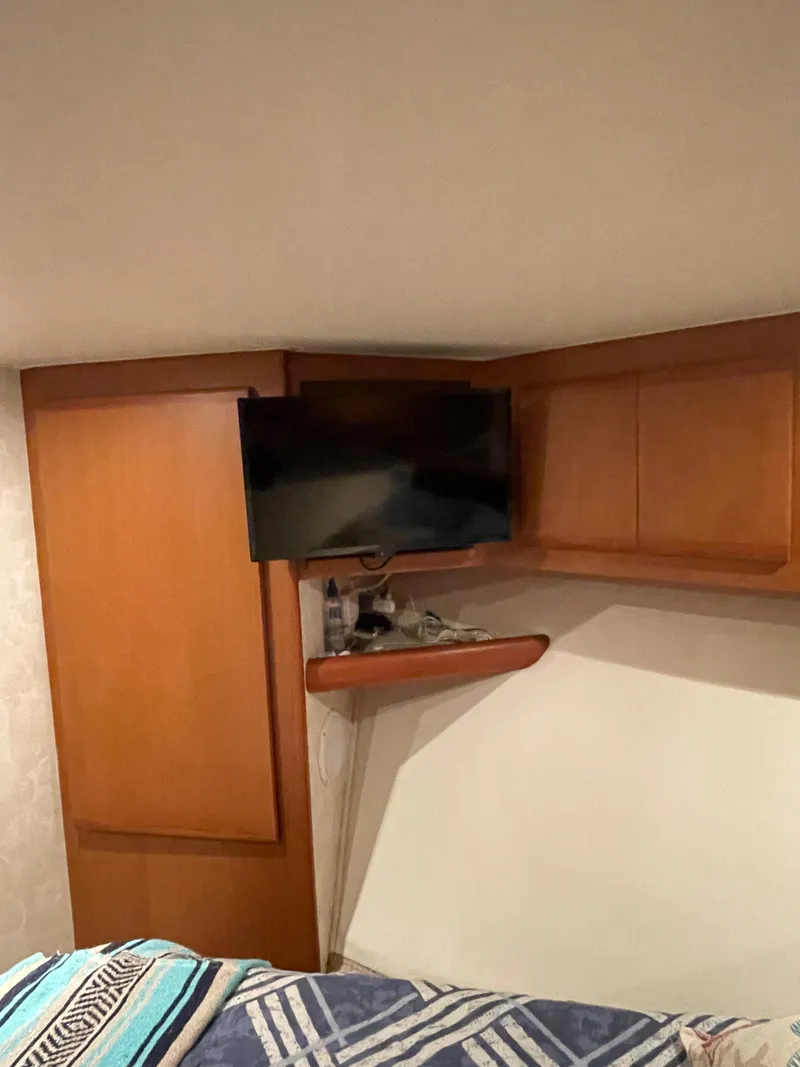 Slide: The Image of Post 42 c 2001 - 42