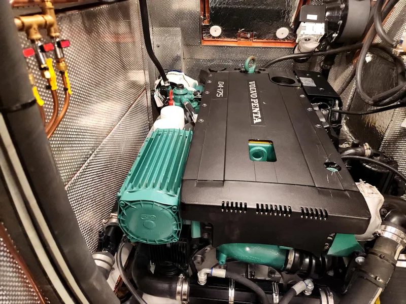 Slide: The Image of Hallberg-Rassy 57 2023 - 82