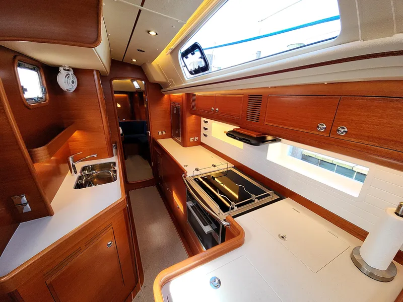 Slide: The Image of Hallberg-Rassy 57 2023 - 84