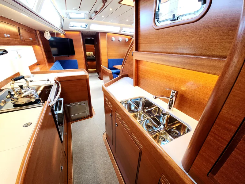 Slide: The Image of Hallberg-Rassy 57 2023 - 86