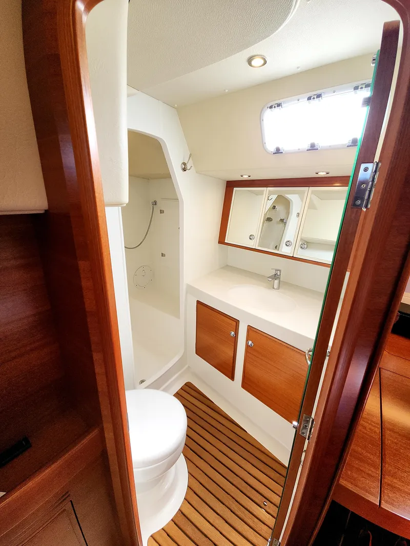 Slide: The Image of Hallberg-Rassy 57 2023 - 99