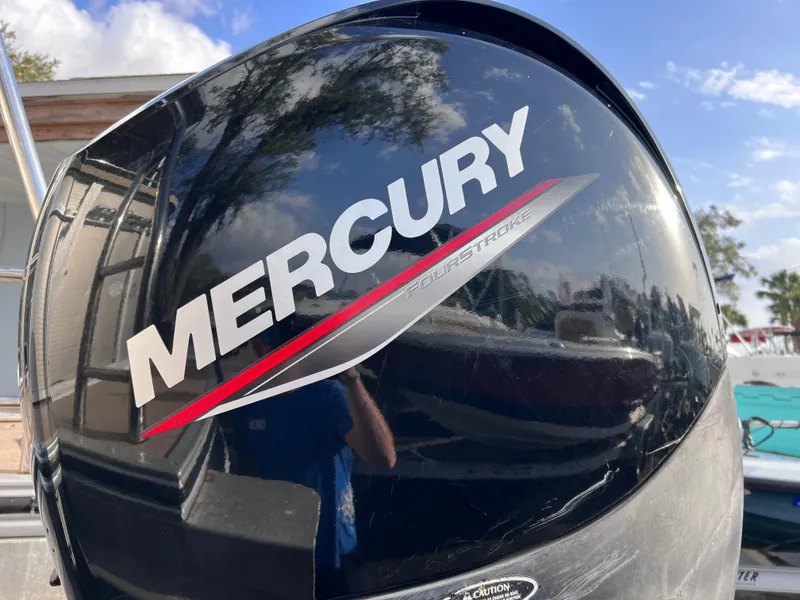 Slide: The Image of Mercury outboard motor on 2013 Harris FloteBote Sunliner 220 pontoon boat. - 28