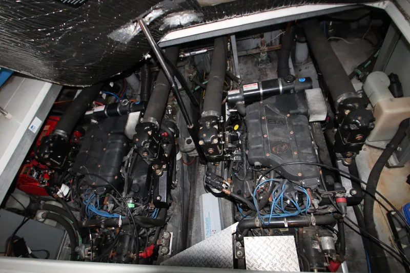 Slide: The Image of Sea Ray Sundancer 400 1999 - 113