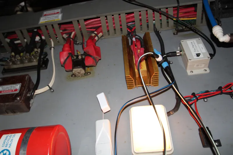 Slide: The Image of Sea Ray Sundancer 400 1999 - 118