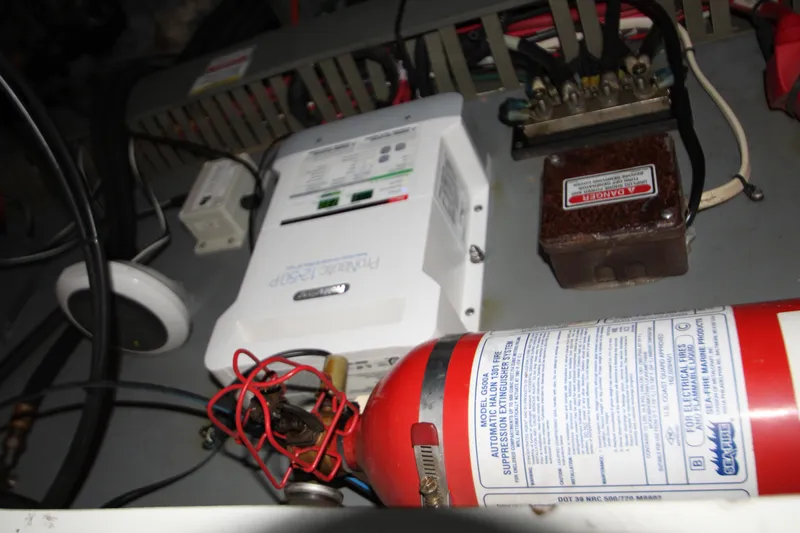 Slide: The Image of Sea Ray Sundancer 400 1999 - 120