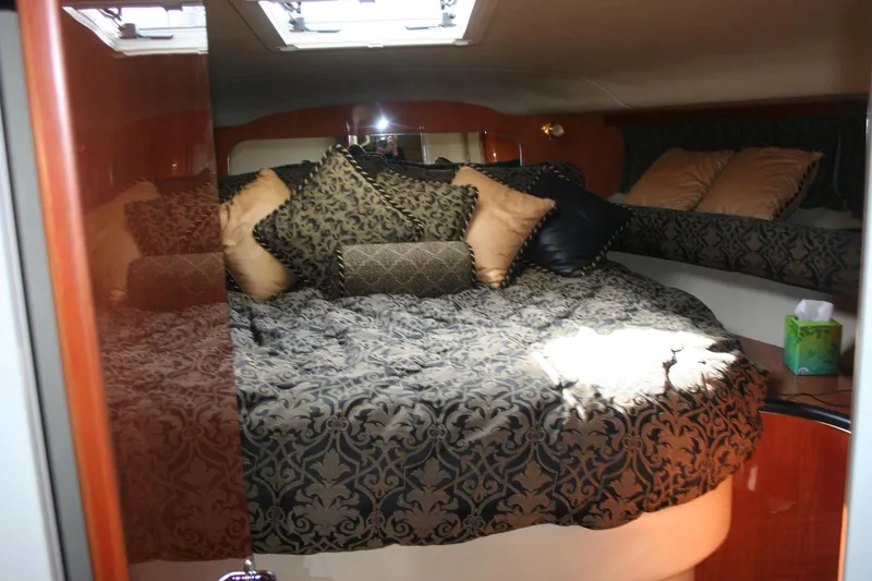 Slide: The Image of Interior of 1999 Sea Ray Sundancer 400 yacht. - 2